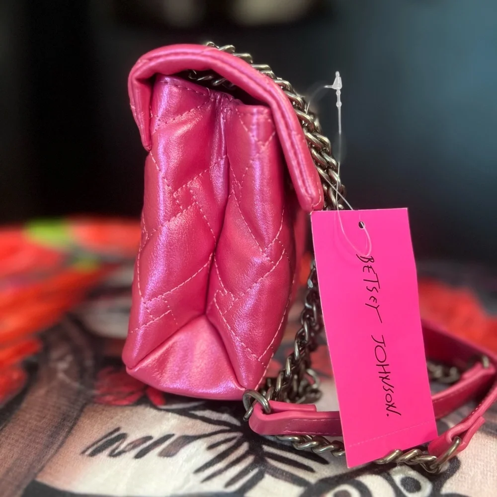 💓💓NWT- BETSEY JOHNSON PINK QUILTED SHOULDER BAG💓💓 - Picture 10 of 10